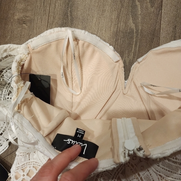 *NWT* Lulu's Bellissimo White Lace Off-the-Shoulder Bodycon Dress - Picture 9 of 9
